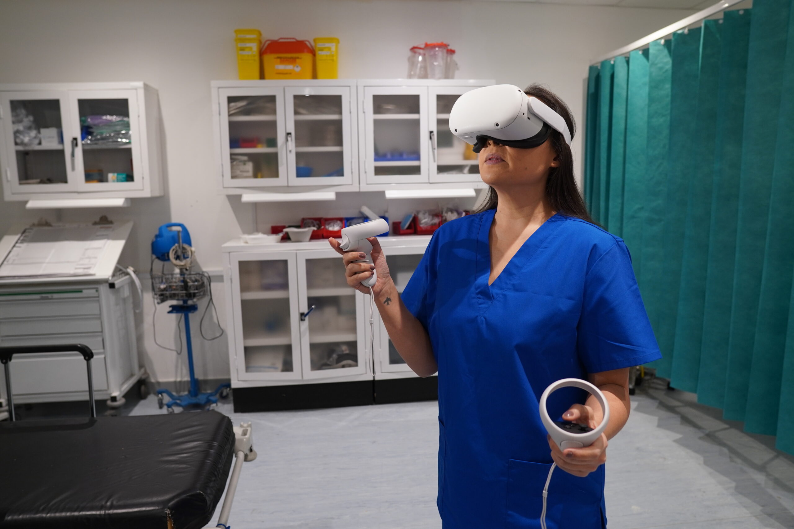 Nurse in VR clinical simulation